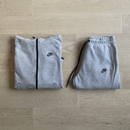 Nike Tech