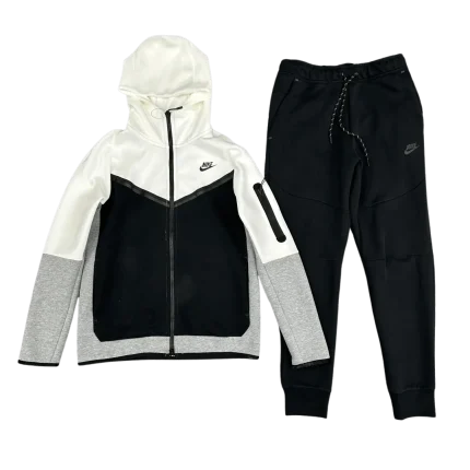 Conjunto NIKE TECH Fleece Negro Blanco Algodon Real