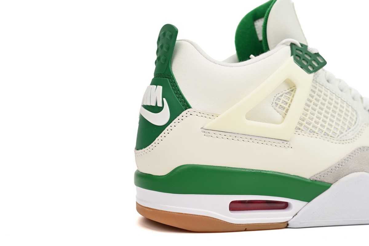 Nike SB x Air Jordan 4 Pine Green Calaite - Imagen 2