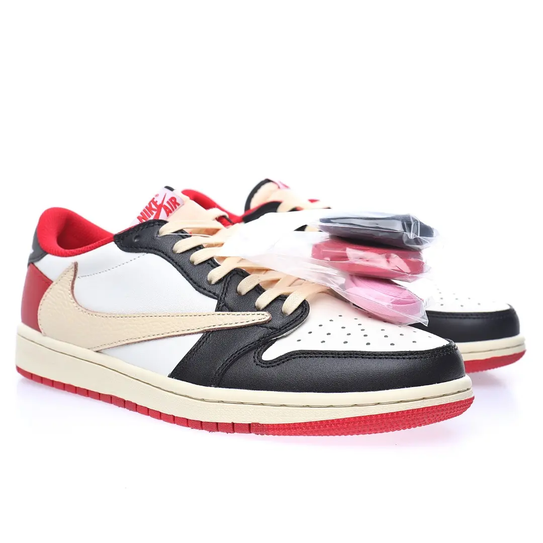 Travis Scott x Nike Air Jordan 1 Low OG White Red - Imagen 3