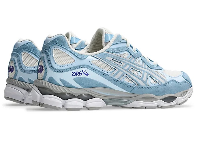ASICS GEL-NYC Cream Sneakers – Unisex Sportstyle Heritage Shoes with Arctic Sky Accents - Imagen 2