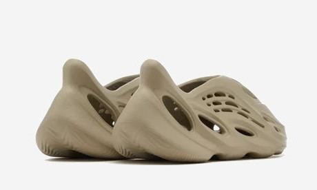 Yeezy Foam RNNR Stone Salt - Imagen 3