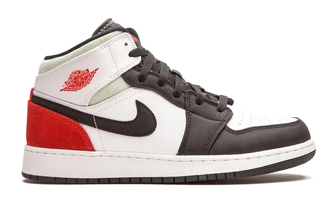 NIKE AIR JORDAN 1 MID WHITE RED SPRUCE