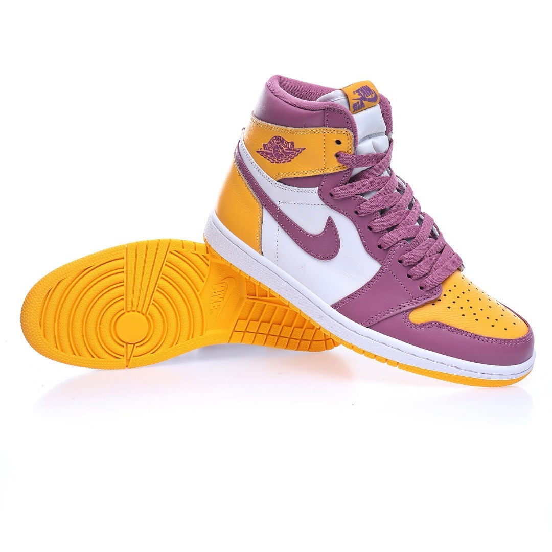 Nike Air Jordan 1 Retro High OG”Omega Psi Phi” - Imagen 3