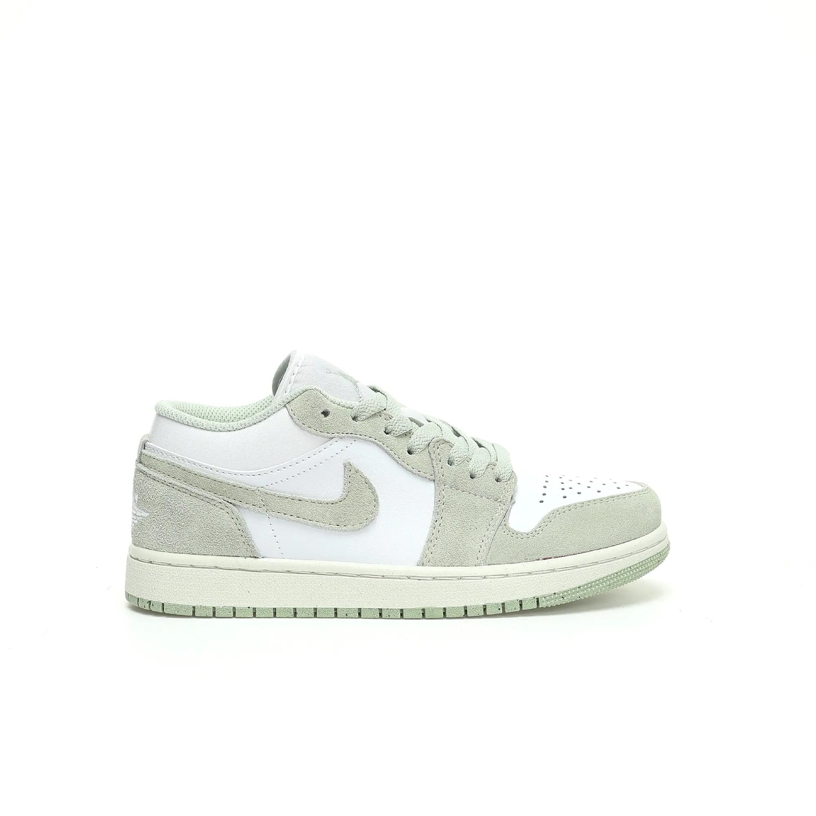 Nike Air Jordan 1 Low SE”Seafoam”