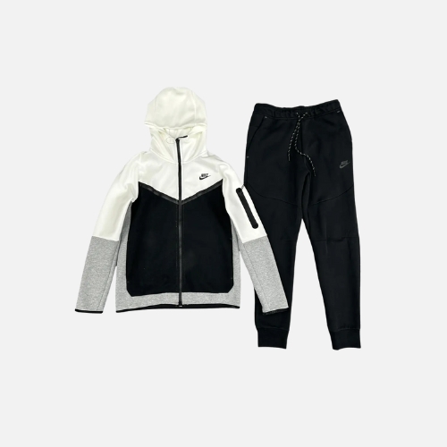 Nike Tech Fleece