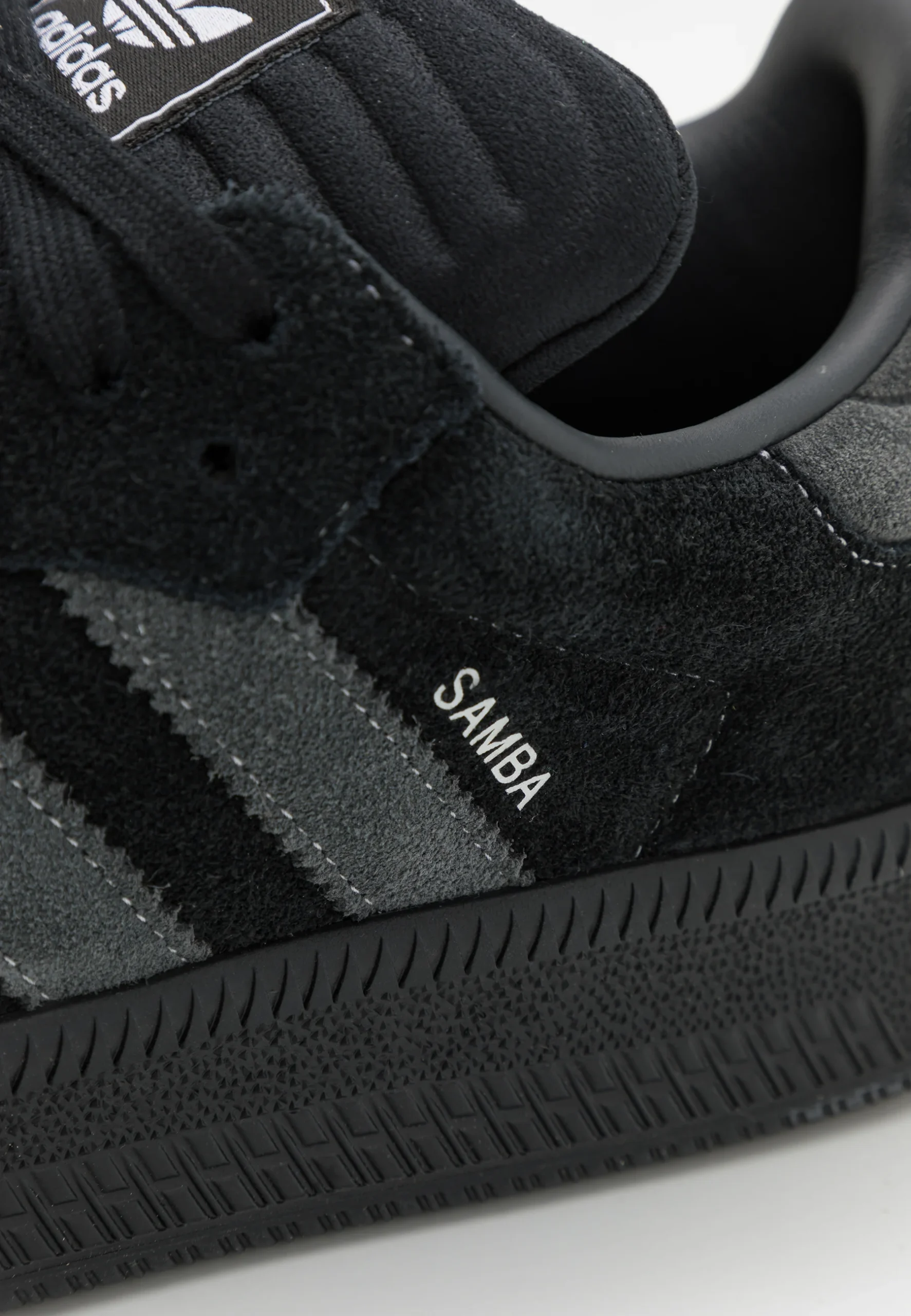 Samba XLG – Black Carbon - Imagen 3