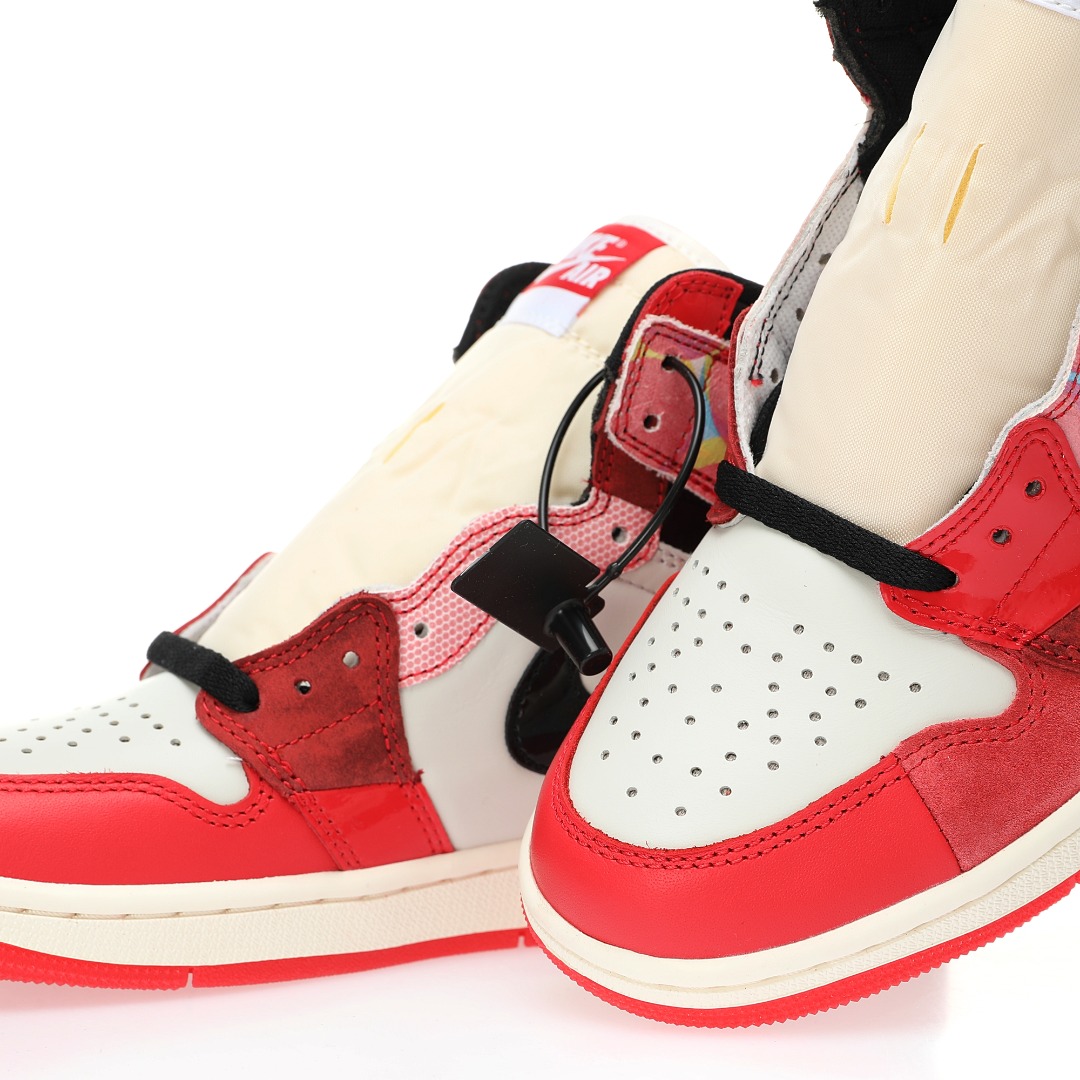 Nike Air Jordan 1 Retro High OG”Spider-Verse” - Imagen 3